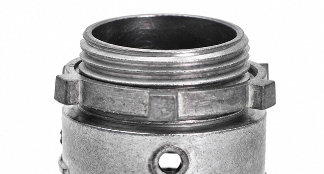 MAKERELE straight FMC connector threaded end and locknut detail; dimensions depend on trade size